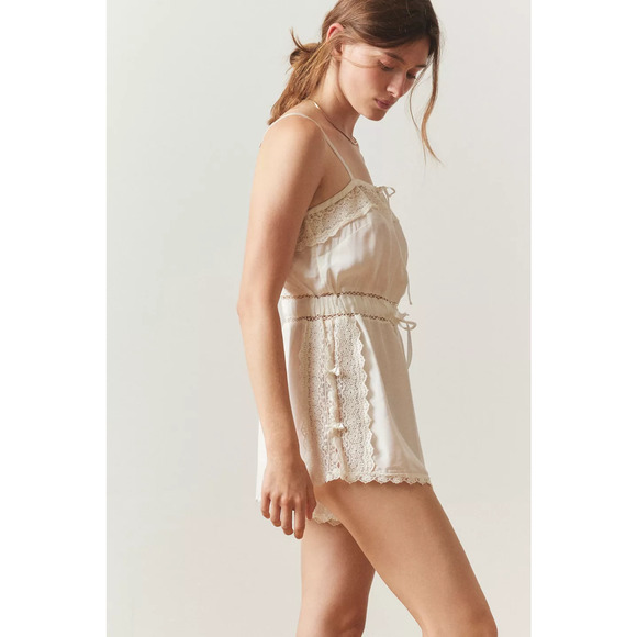 NWOT Yellow Out From Under Sail Away With Me Romper - Small - Picture 5 of 5